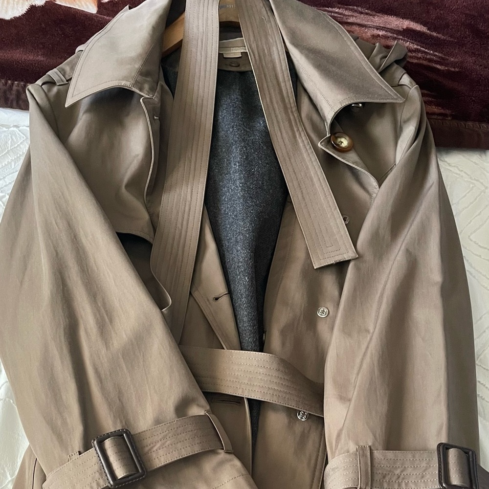 Brand new size 1x Michael Korhs long coat. Never use